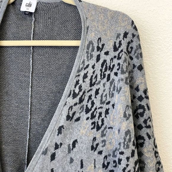 CAbi Poncho Wrap Womens One Size Gigi Leopard Animal Print Gray - Picture 3 of 5